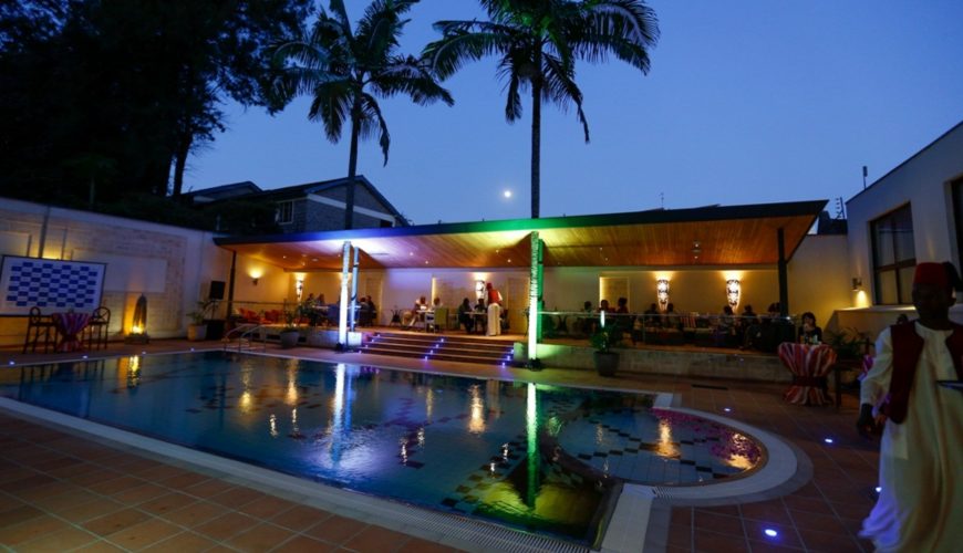 Heron Portico, last evening treated select guests to the exclusive opening of its new Sirocco Aqua Poolside Bar.