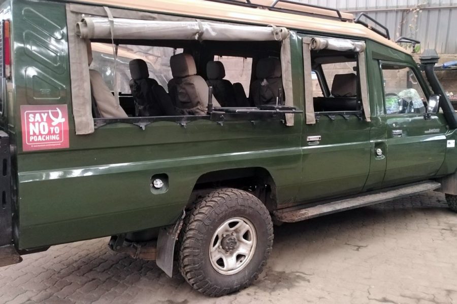 Photographic Safari Landcruiser