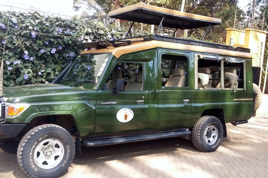 Photographic Safari Landcruiser